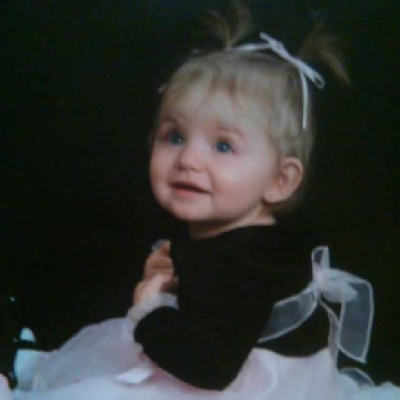 Meet your Posher, Amanda - Picture 1 of 1